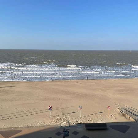 Huswell - Beautiful Spacious Studio With Frontal Sea View Knokke-Heist Εξωτερικό φωτογραφία
