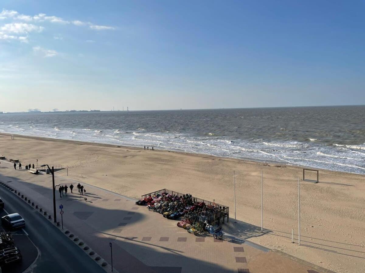Huswell - Beautiful Spacious Studio With Frontal Sea View Knokke-Heist Εξωτερικό φωτογραφία