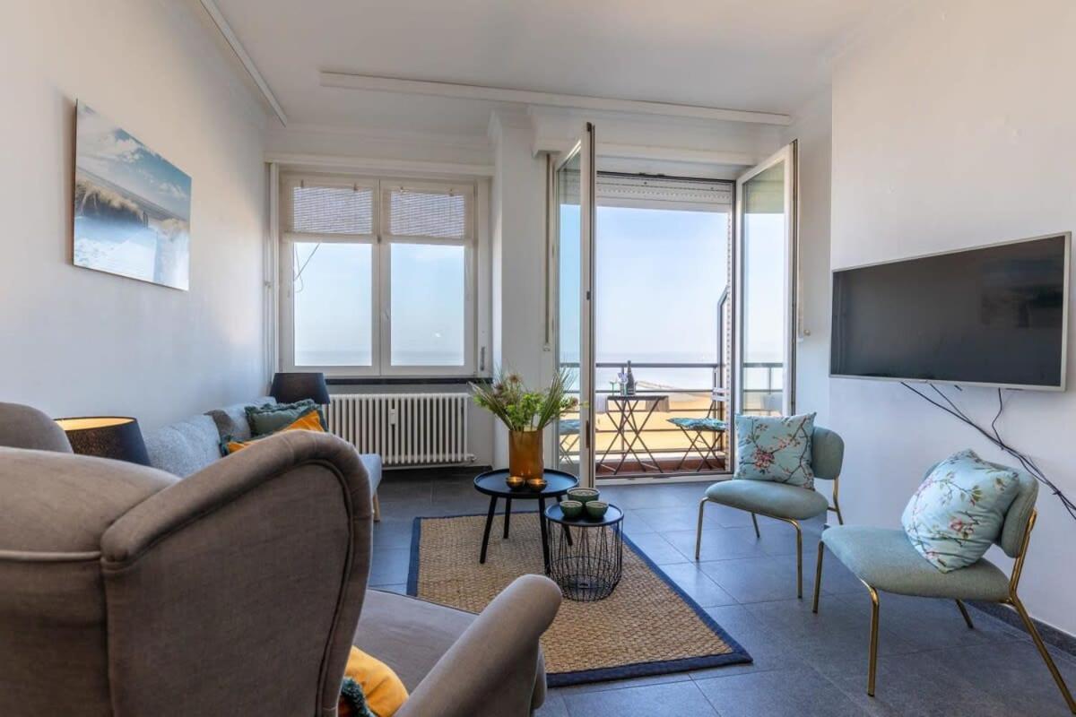 Huswell - Beautiful Spacious Studio With Frontal Sea View Knokke-Heist Εξωτερικό φωτογραφία